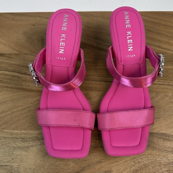 New Womens Anne Klein Josie Pink Satin Slip On Jewel Buckle Heels Size 7 M - Picture 6 of 9